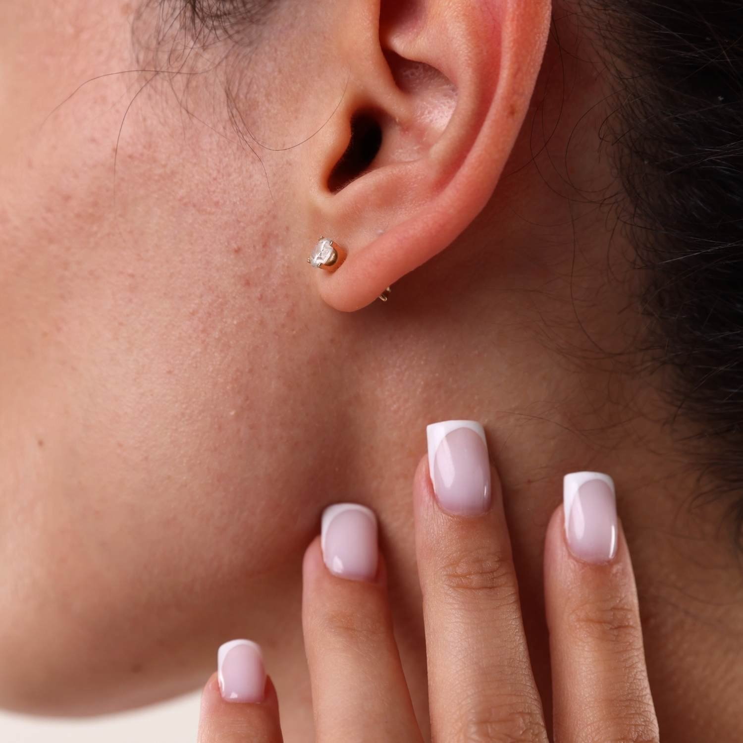 Seven Quick Tips Regarding Screw Back Earrings